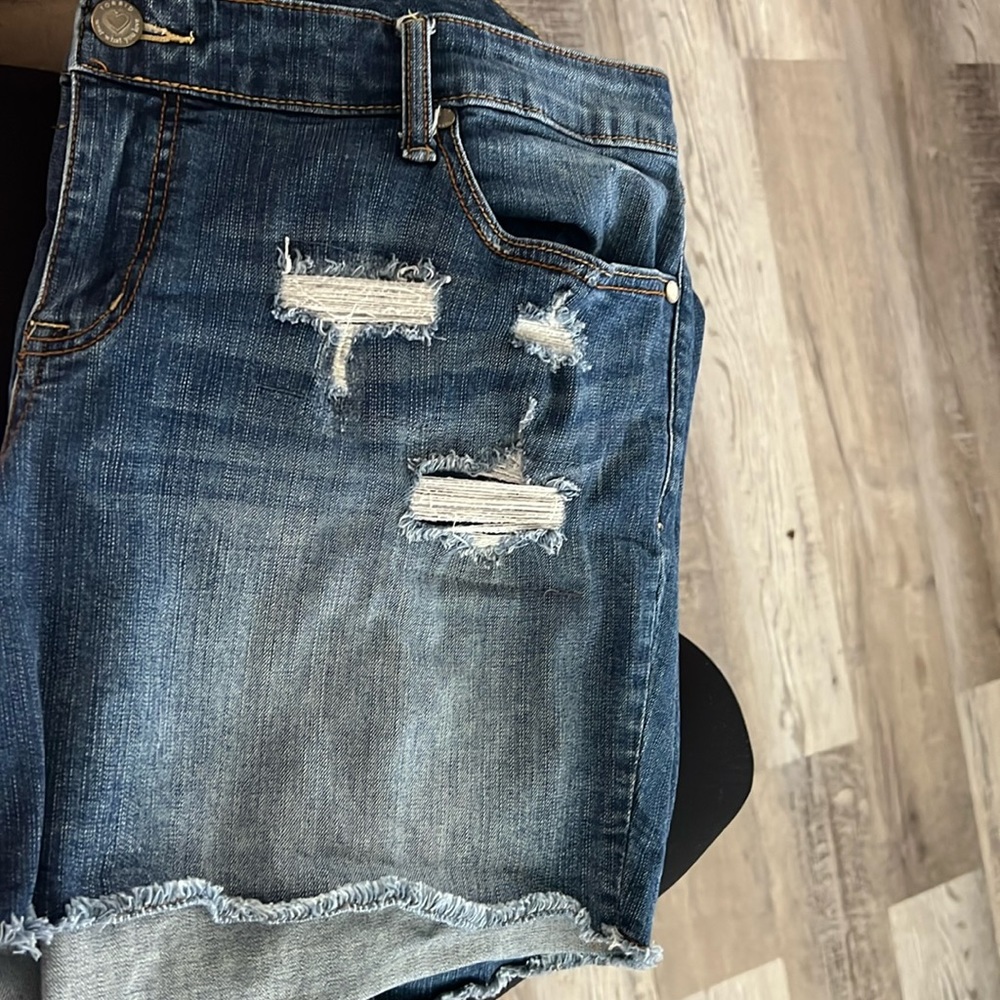 Torrid size 20 denim shorts